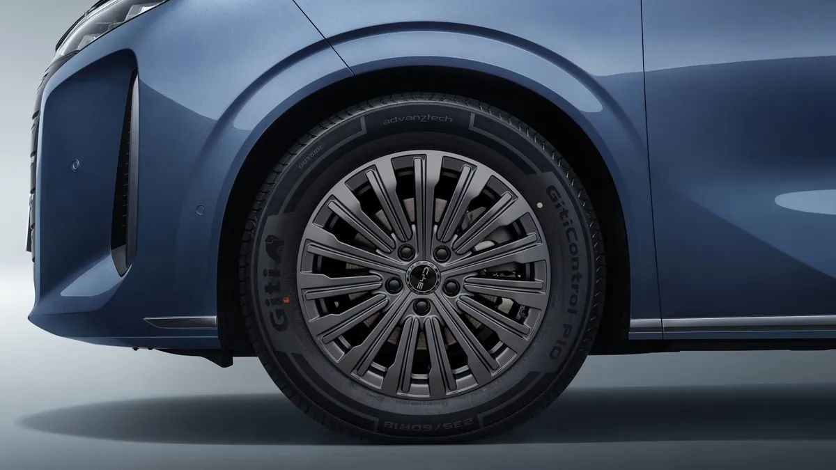 BYD M9 DM-i đuôi xe đèn LED kéo dài